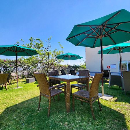Memora Hotel & Villas Chapala Luaran gambar