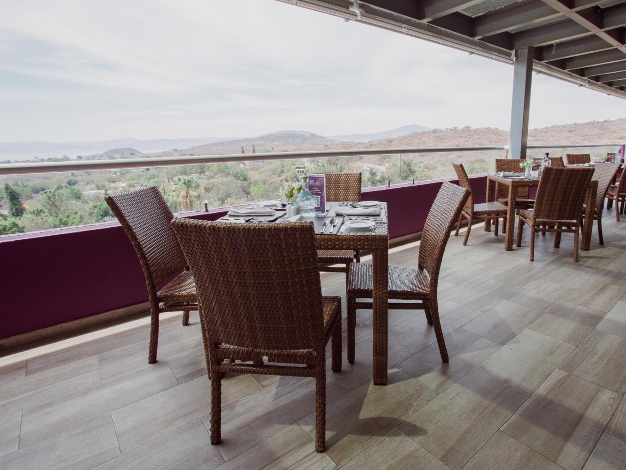 Memora Hotel & Villas Chapala Luaran gambar