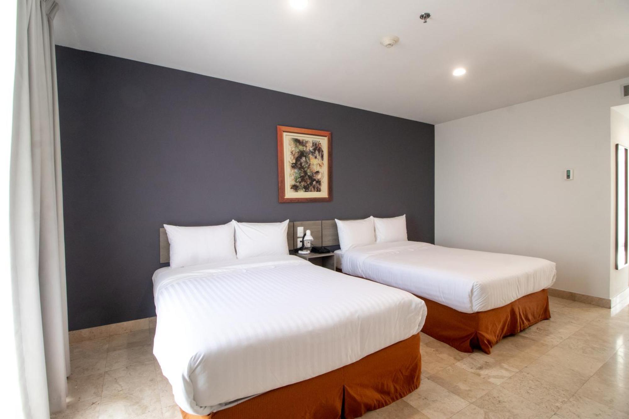 Memora Hotel & Villas Chapala Luaran gambar