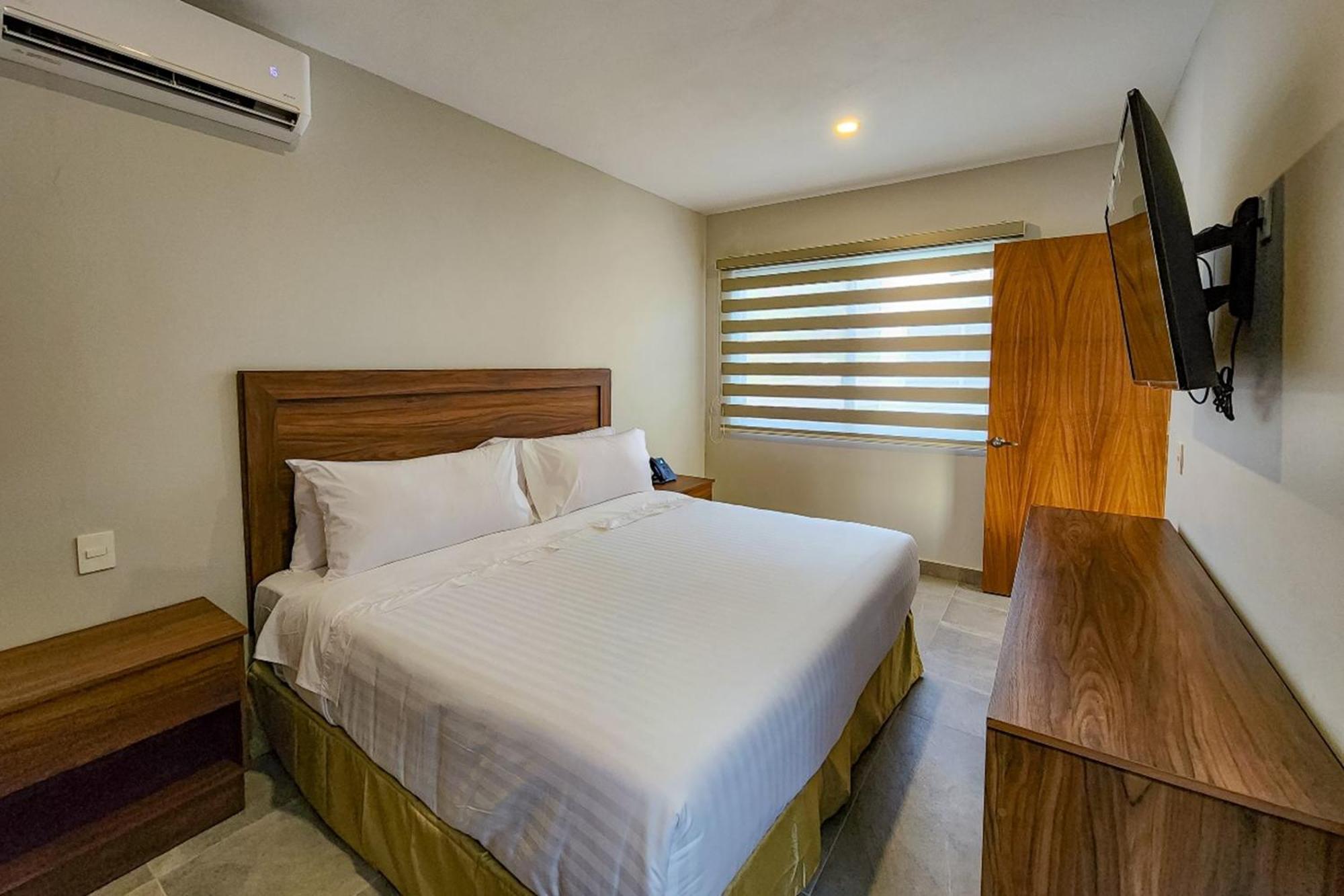Memora Hotel & Villas Chapala Luaran gambar
