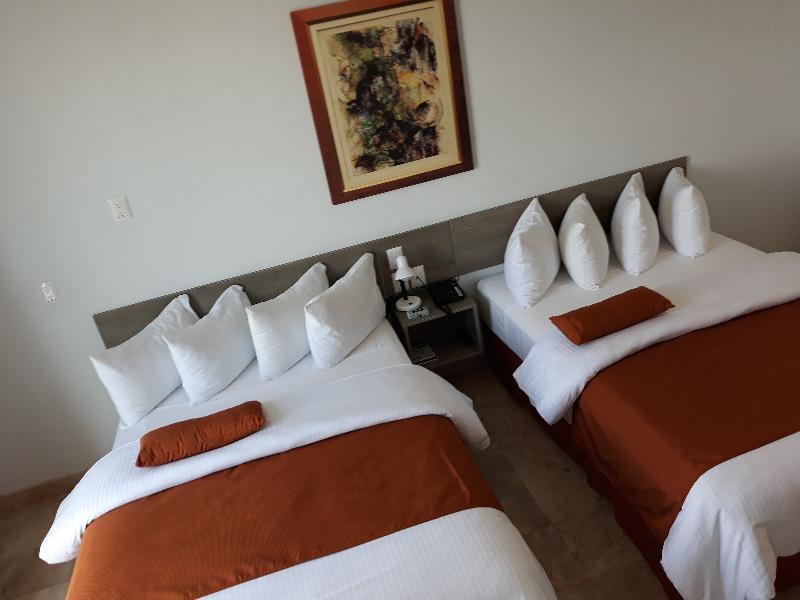 Memora Hotel & Villas Chapala Luaran gambar